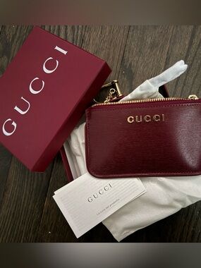 Gucci Burgundy Leather Zip Card Case with Gold Logo